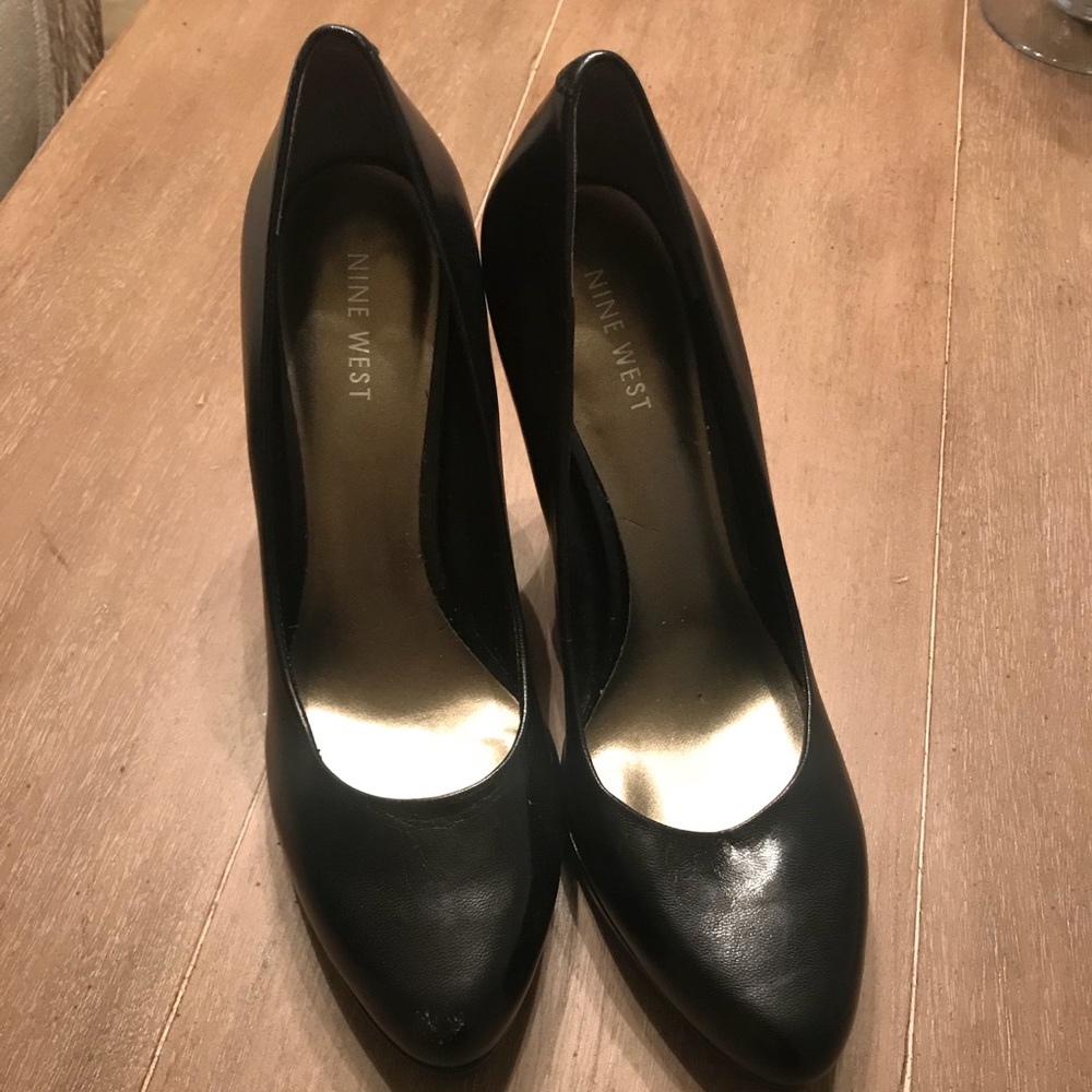 Nine West black leather heels